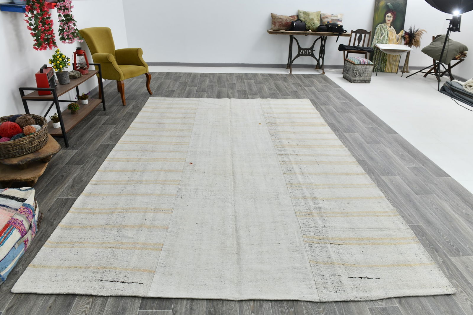 7'10'' x 11'8'' VINTAGE FLOOR CUSHION - 2238 - 9