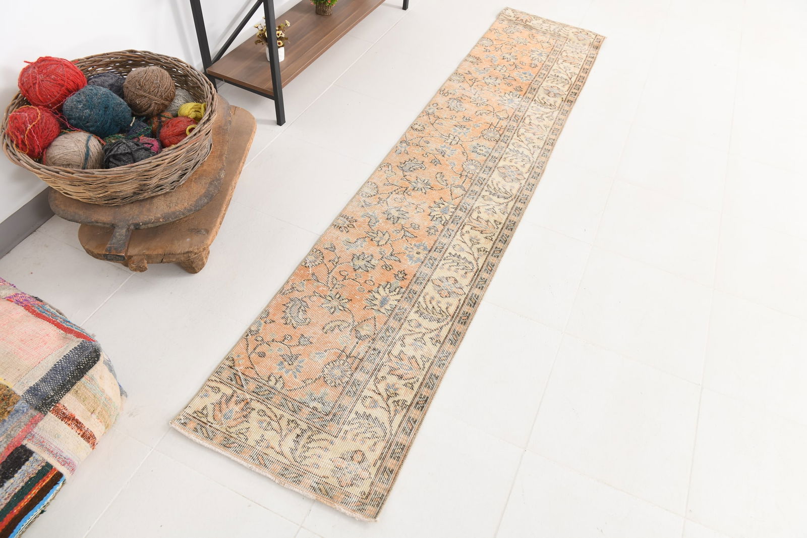 1'9'' x 8'9'' Decorative Vintage Rug - 18049 - 6