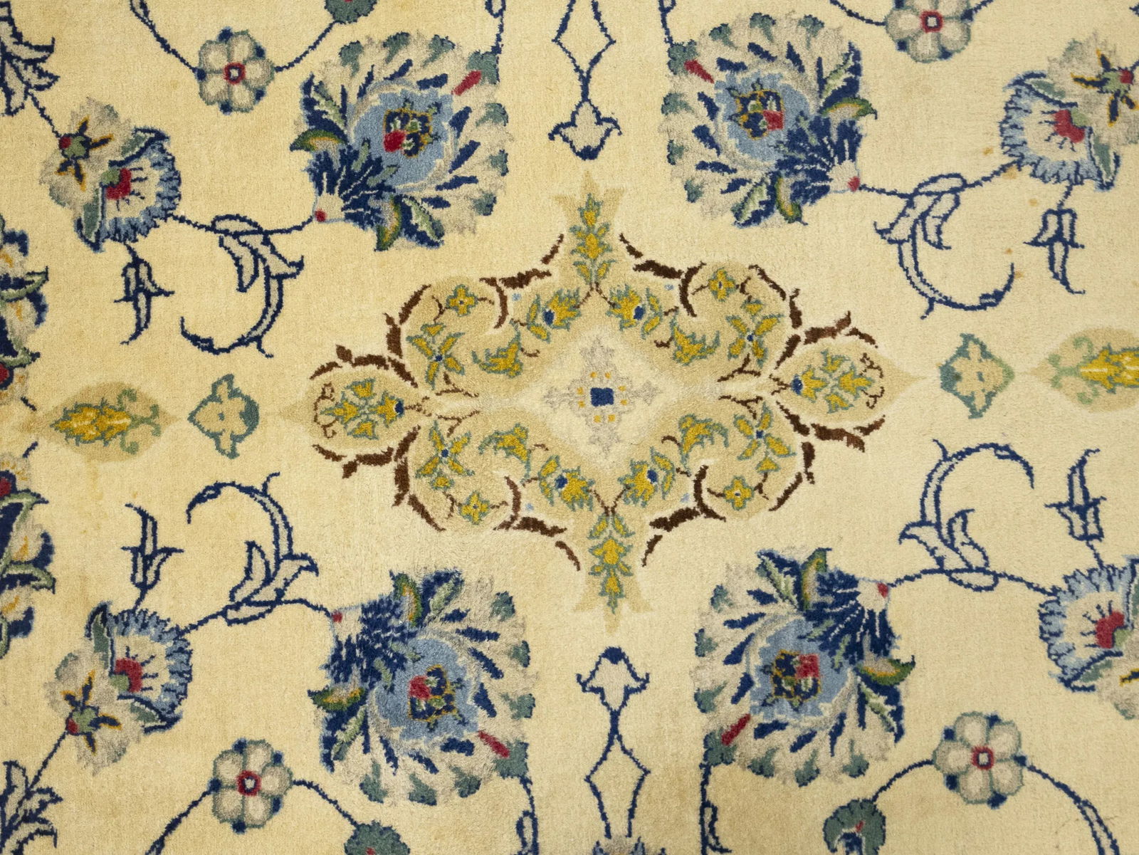 Semi Antique Cream Floral 8X12 Kashan Darbari Persian Rug - 7