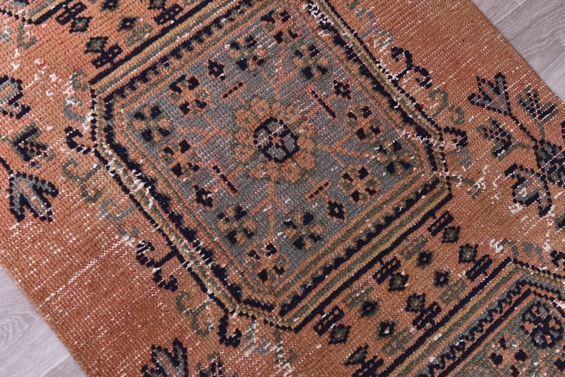 2'7'' x 11'7'' Handmade Vintage Wool Rug - 244402 - 6