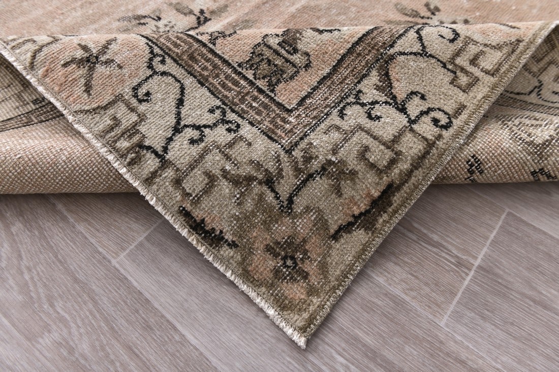 5'2'' x 8'6'' Handmade Vintage Wool Rug - 240826 - 12