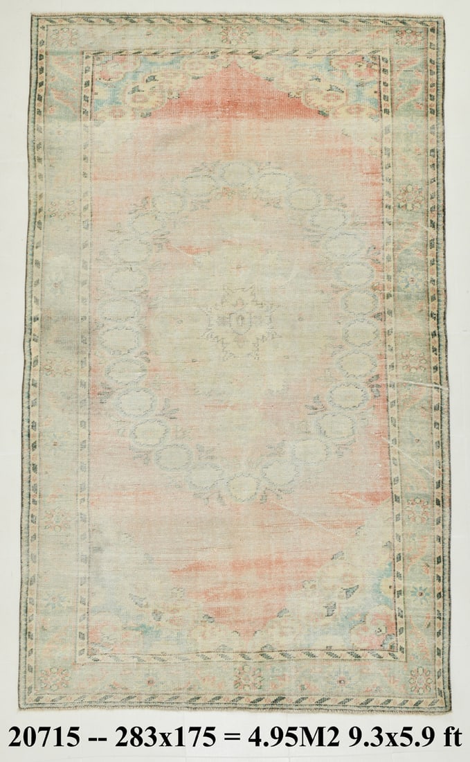 5'8'' x 9'3'' Handmade Vintage Wool Rug - 20715: Title: 5'8'' x 9'3'' Handmade Vintage Wool Rug - 20715 Description:5'8'' x 9'3'' Handmade Vintage Wool Rug - 20715 Origin:Turkiye Date/Period:1960-90 Materials:Wool,Cotton Dimension:5'8''x9'3'' ft, 17
