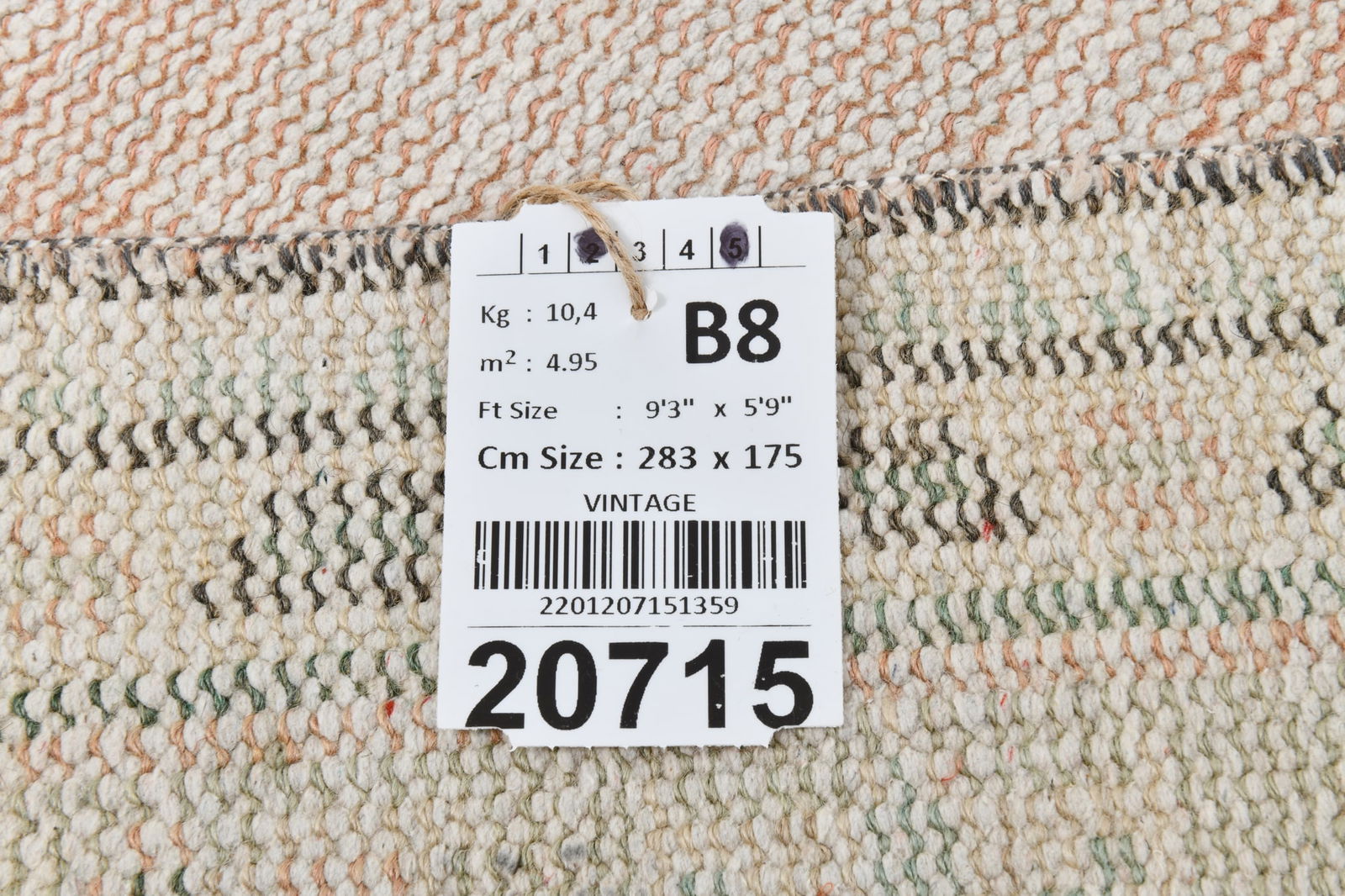 5'8'' x 9'3'' Handmade Vintage Wool Rug - 20715 - 20