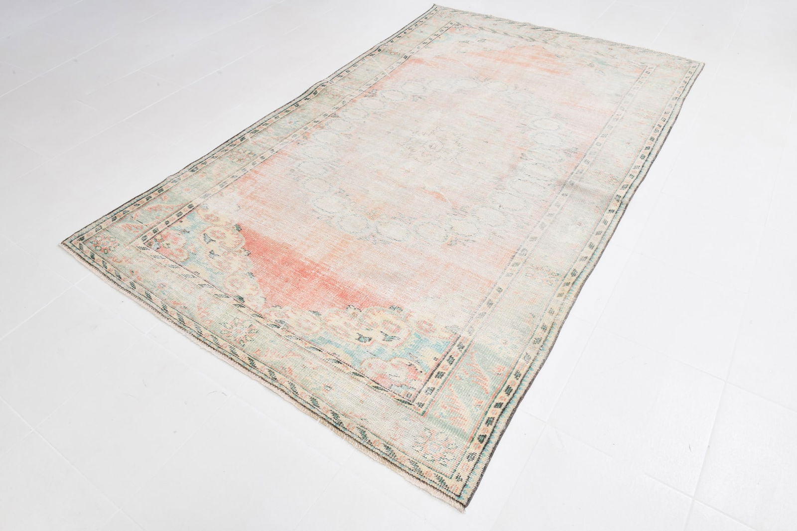 5'8'' x 9'3'' Handmade Vintage Wool Rug - 20715 - 3