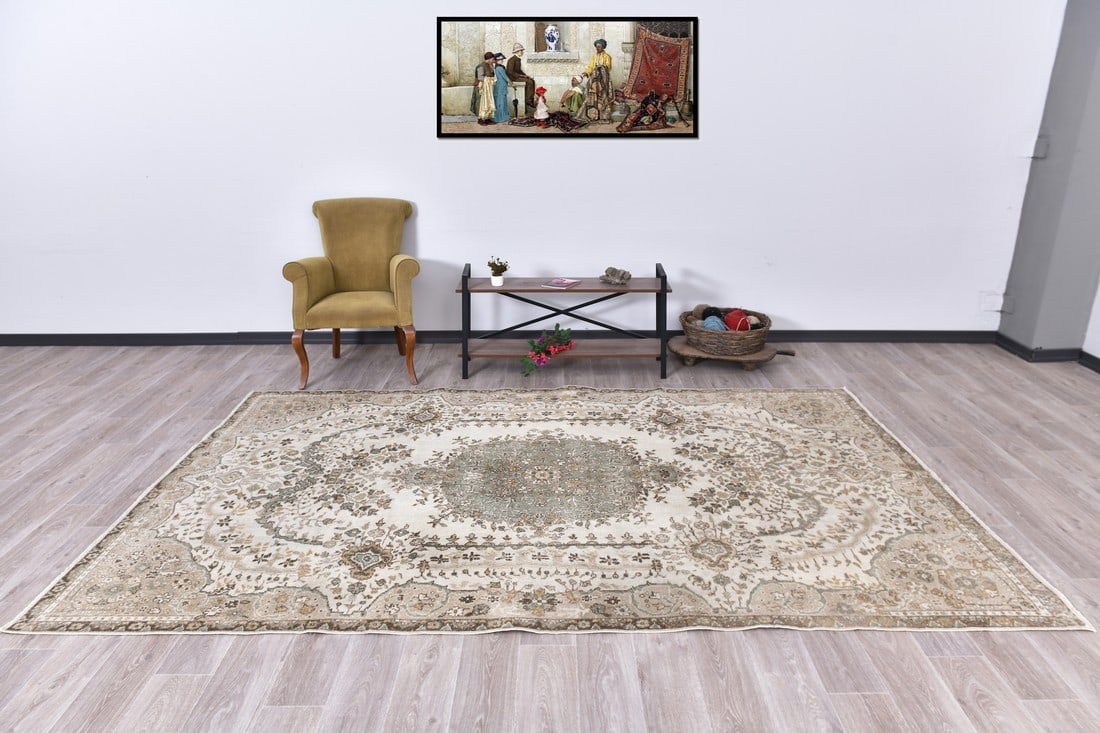 6'6'' x 10'8'' Handmade Vintage Wool Rug - 240869: Title: 6'6'' x 10'8'' Handmade Vintage Wool Rug - 240869 Description:6'6'' x 10'8'' Handmade Vintage Wool Rug - 240869 Origin:Turkiye Date/Period:1960-90 Materials:Wool,Cotton Dimension:6'6''x10'8'' f