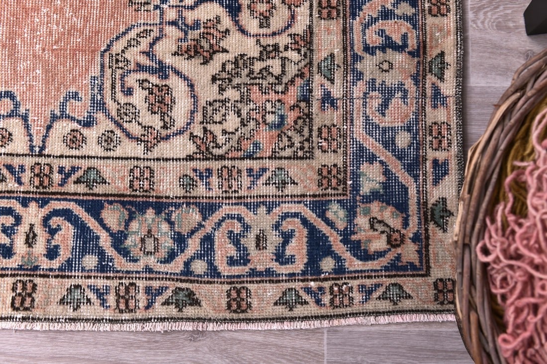 3'8'' x 6'8'' Handmade Vintage Wool Rug - 244428 - 11