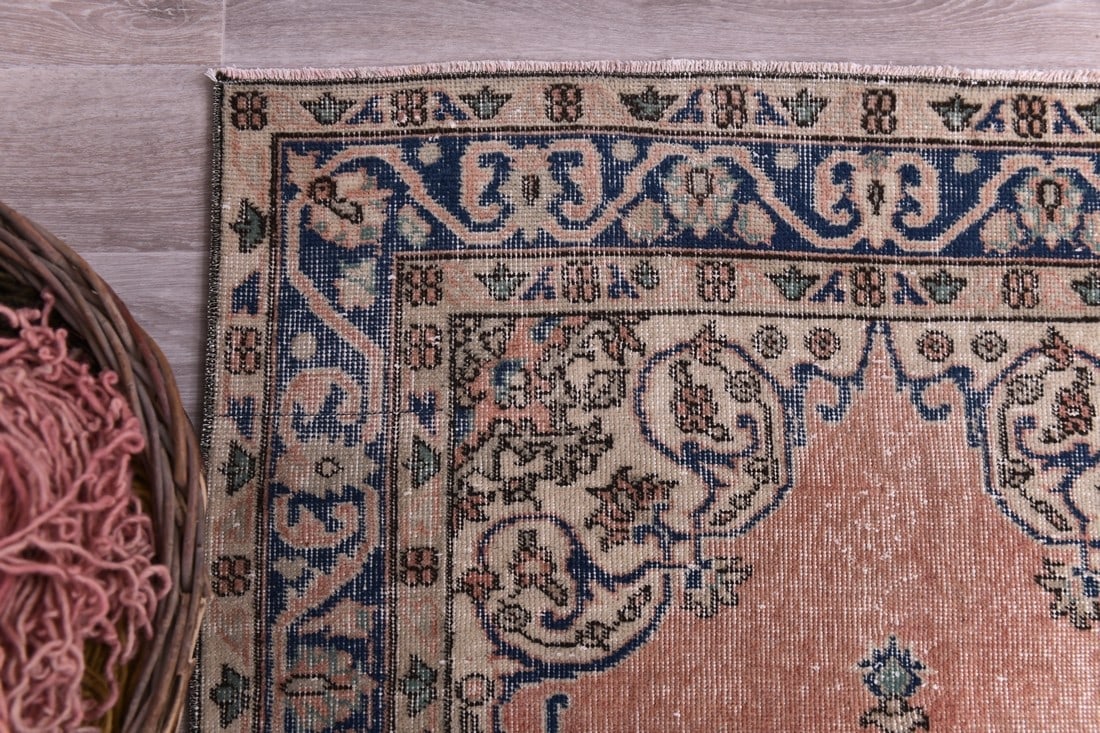 3'8'' x 6'8'' Handmade Vintage Wool Rug - 244428 - 4