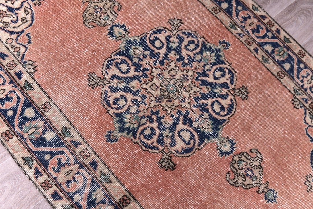 3'8'' x 6'8'' Handmade Vintage Wool Rug - 244428 - 6