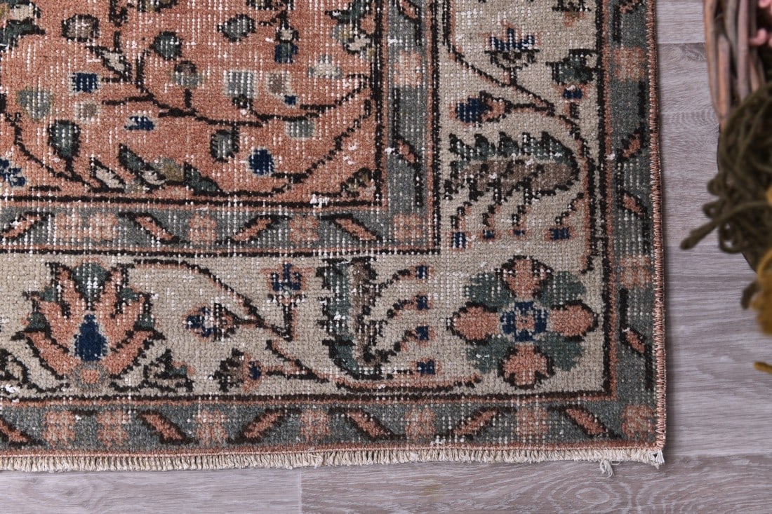 3'8'' x 6'10'' Handmade Vintage Wool Rug - 244414 - 11
