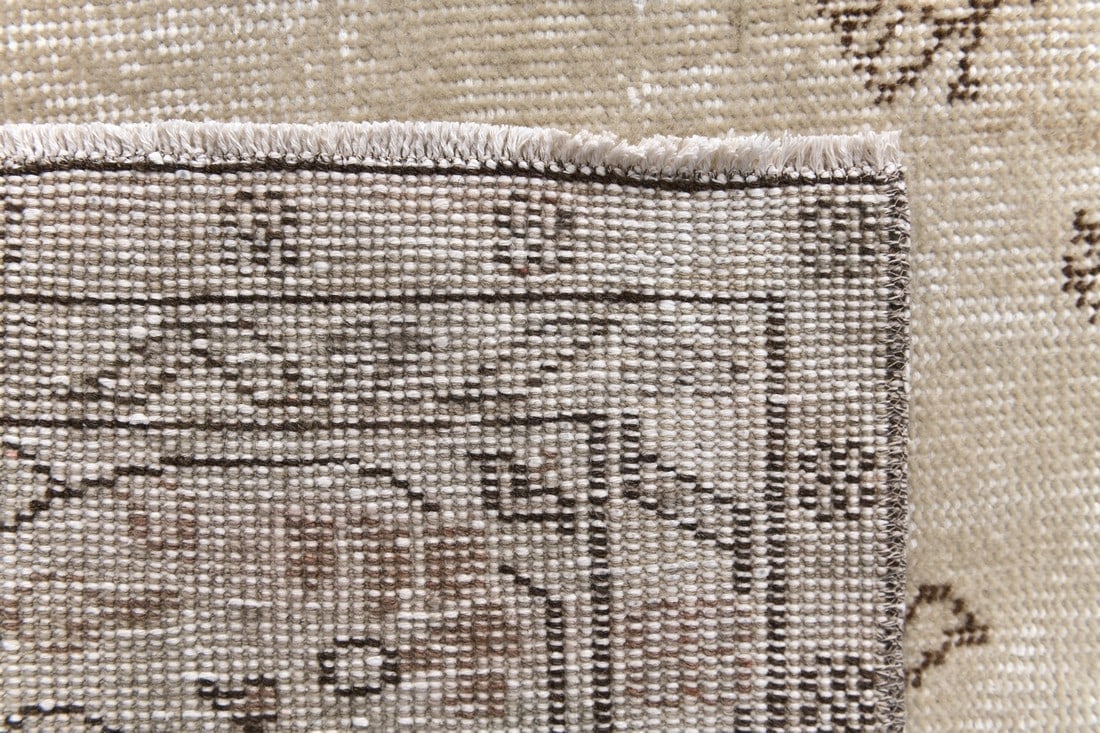 6'4'' x 10'0'' Handmade Vintage Wool Rug - 240842 - 11