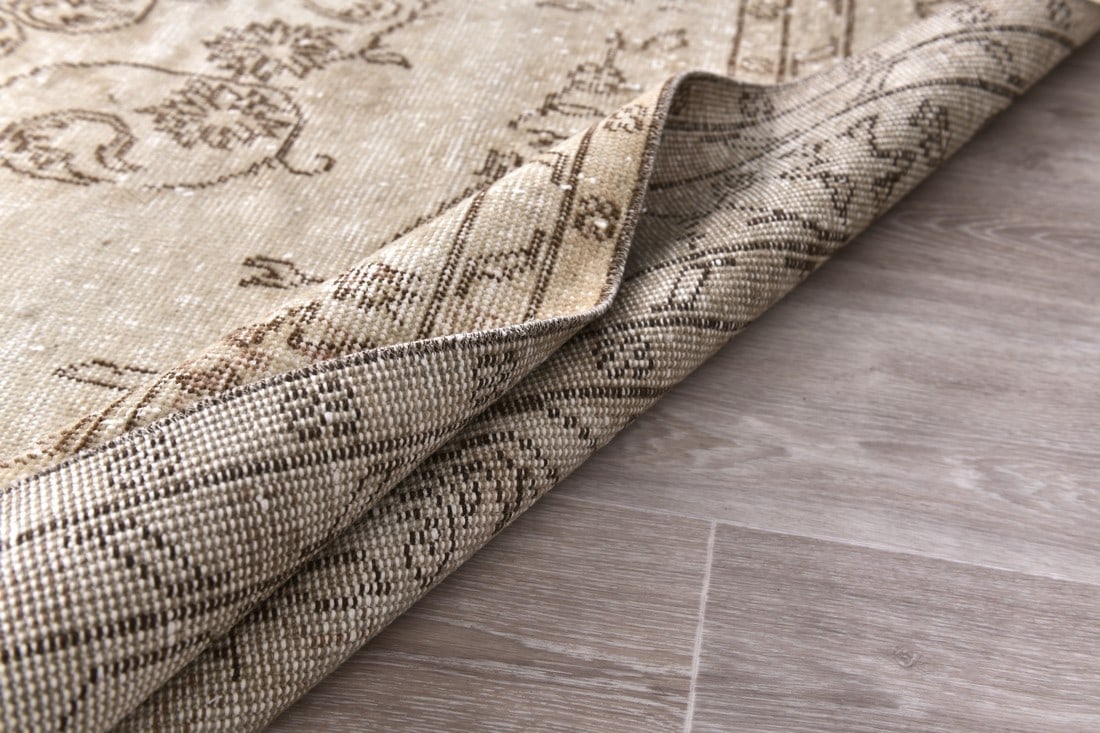 6'4'' x 10'0'' Handmade Vintage Wool Rug - 240842 - 13