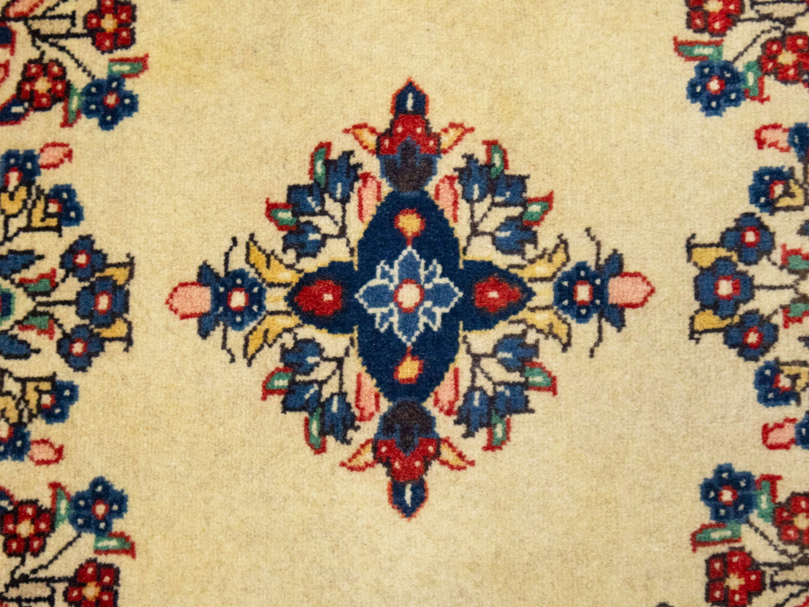 Vintage Cream Floral 2'3X2'7 Sarouk Persian Rug - 5