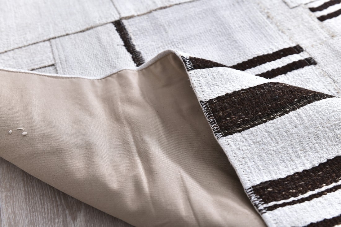 4'11'' x 6'4'' Turkish Vintage Hemp Rug - 241525 - 12