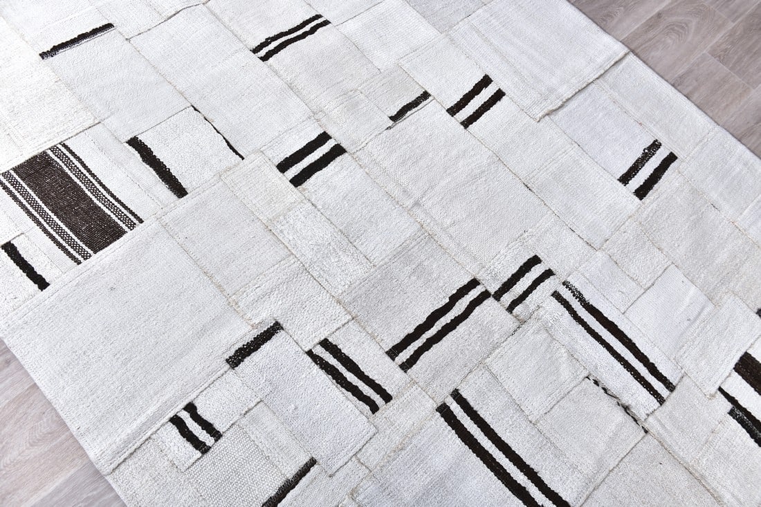 4'11'' x 6'4'' Turkish Vintage Hemp Rug - 241525 - 4