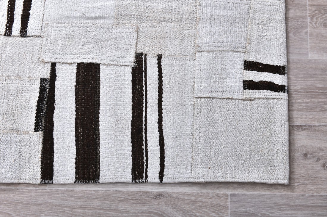 4'11'' x 6'4'' Turkish Vintage Hemp Rug - 241525 - 9