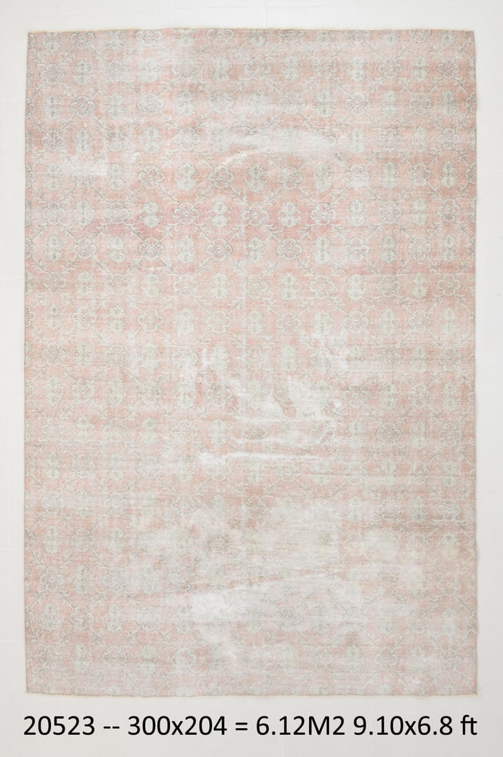 6'8'' x 9'10'' Handmade Vintage Wool Rug - 20523: Title: 6'8'' x 9'10'' Handmade Vintage Wool Rug - 20523 Description:6'8'' x 9'10'' Handmade Vintage Wool Rug - 20523 Origin:Turkiye Date/Period:1960-90 Materials:Wool,Cotton Dimension:6'8''x9'10'' ft,