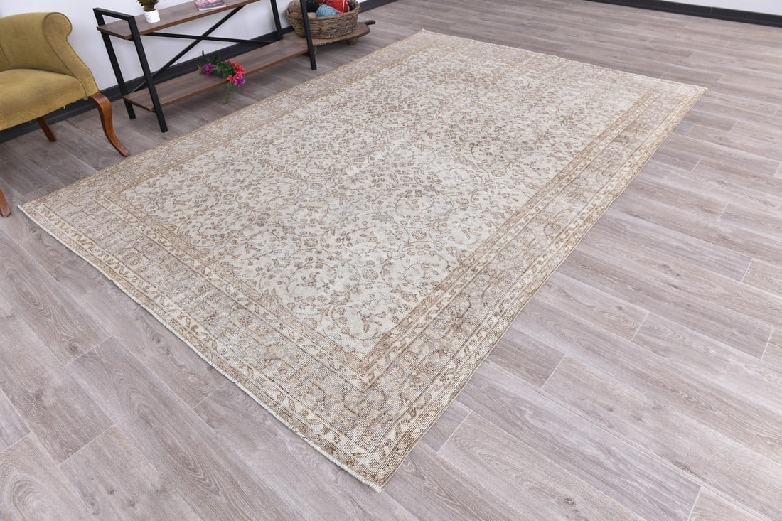 6'10'' x 10'0'' Turkish Vintage Runner Rug - 240864 - 2