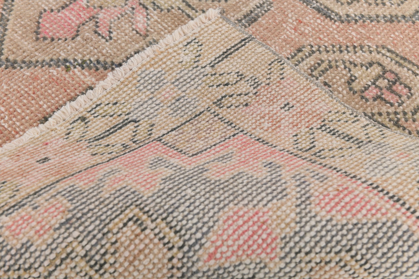 4'4'' x 7'4'' Turkish Vintage Rug - 24013 - 19