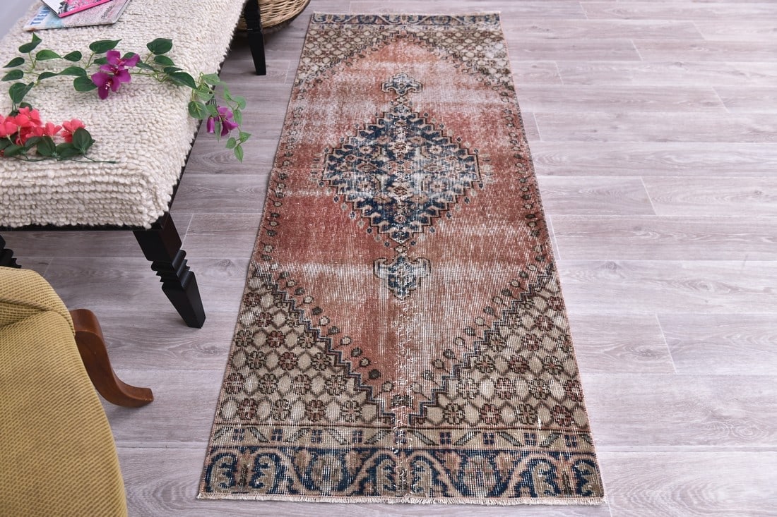 2'7'' x 6'5'' Handmade Vintage Wool Rug - 244411 - 3