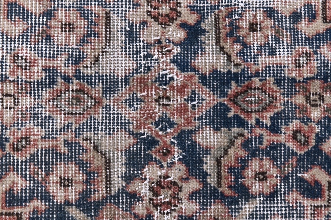 2'7'' x 6'5'' Handmade Vintage Wool Rug - 244411 - 8