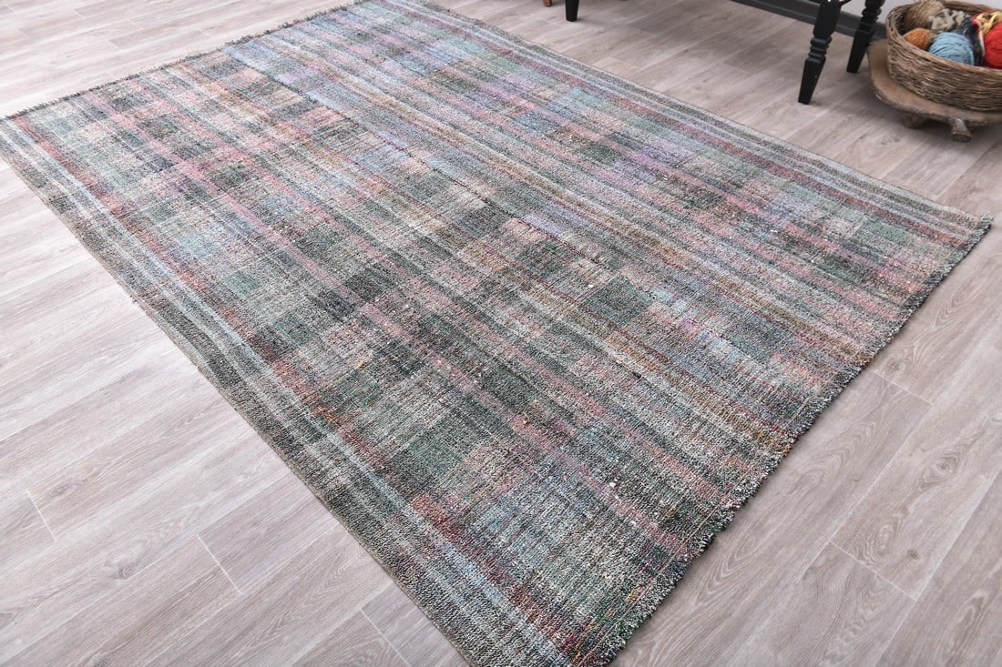 6'1'' x 8'9'' Turkish Vintage Kilim Rug - 241516 - 2