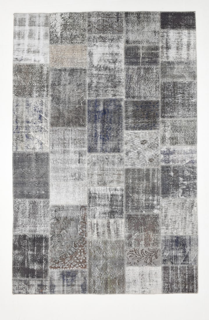 6'7'' x 10'1'' Handmade Vintage Wool Patchwork Rug - 314