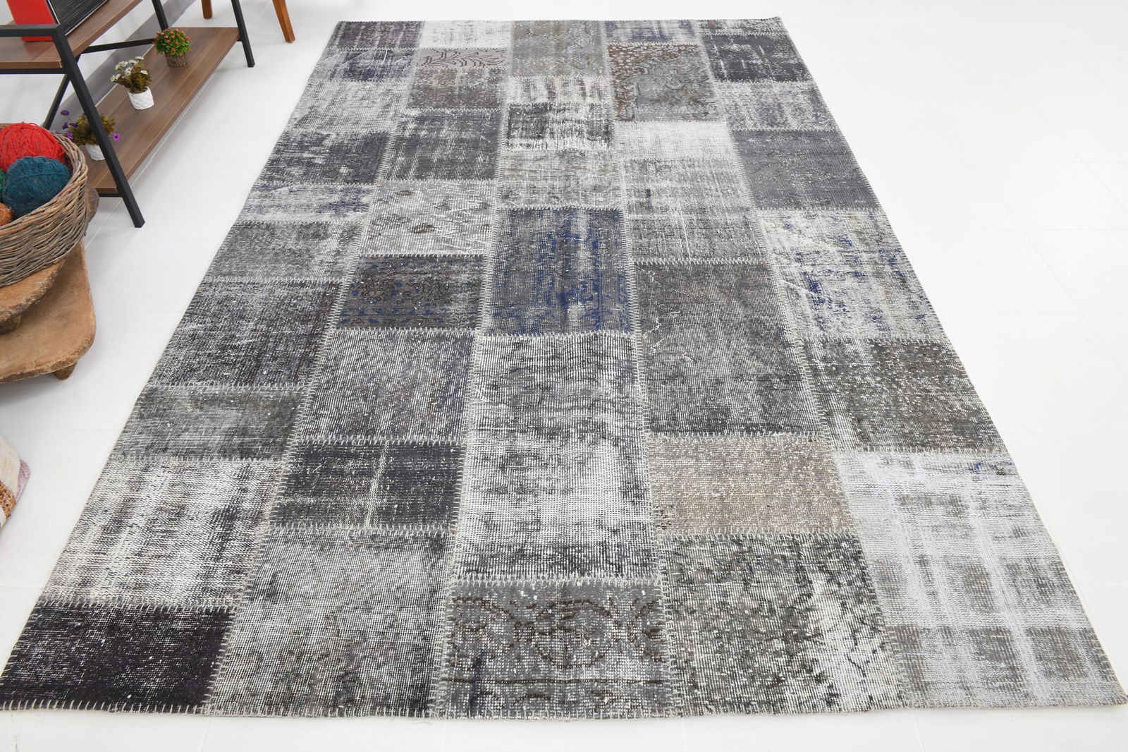 6'7'' x 10'1'' Handmade Vintage Wool Patchwork Rug - 314 - 8