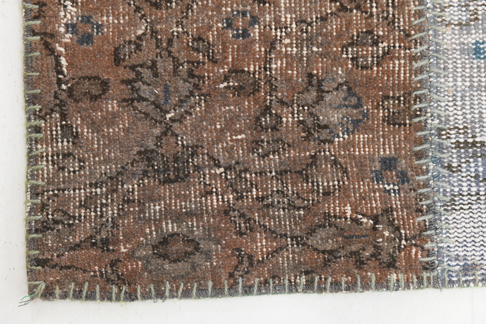 5'7'' x 8'1'' Handmade Vintage Wool Patchwork Rug - 297 - 14