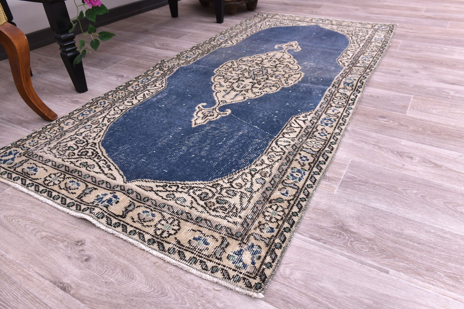 3'0'' x 6'4'' Handmade Vintage Wool Rug - 244436 - 2