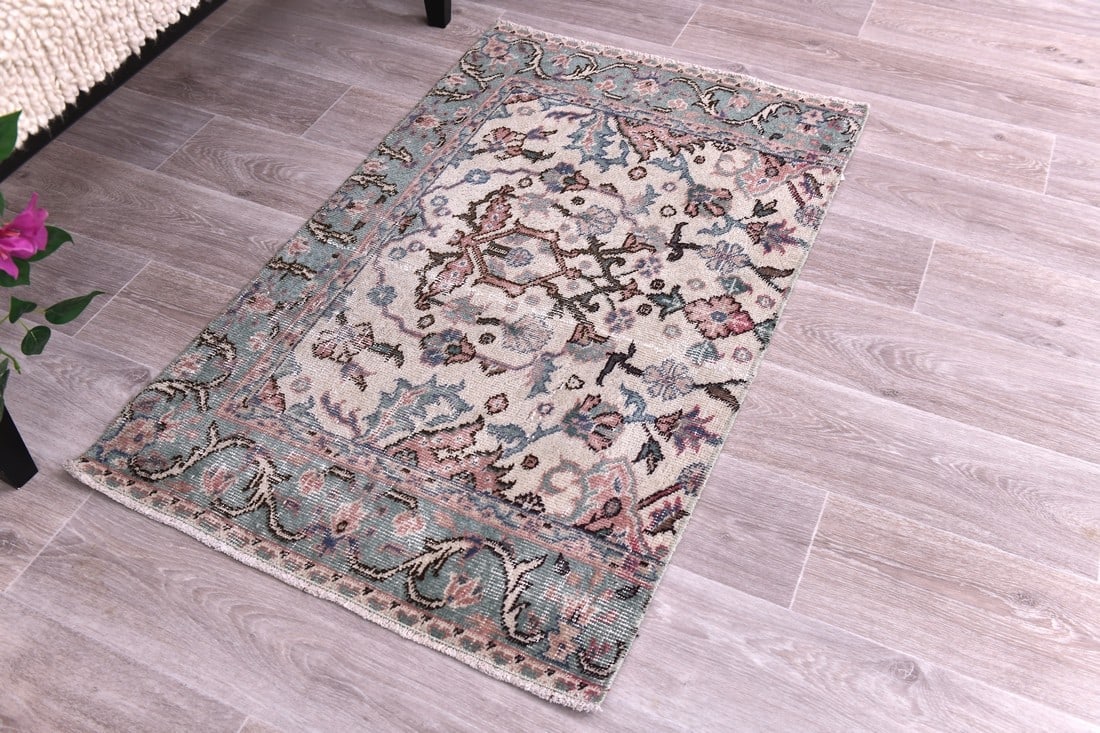 2'3'' x 3'8'' Decorative Vintage Rug - 244433 - 2