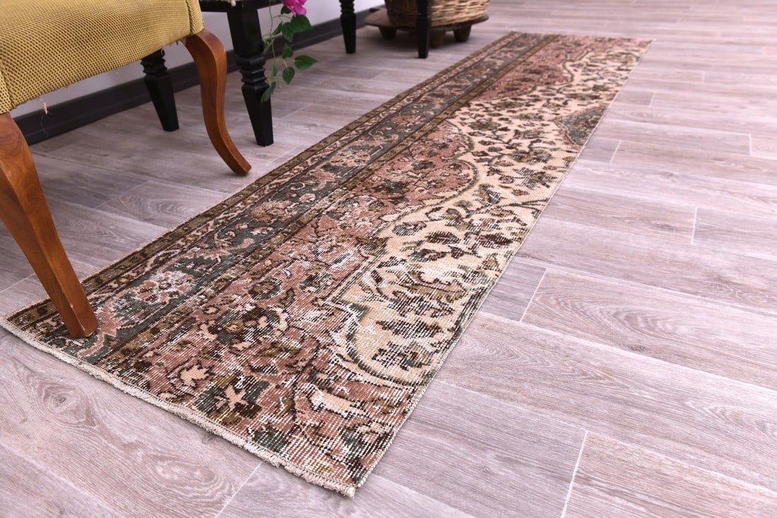 2'2'' x 8'5'' Turkish Vintage Runner Rug - 244453 - 2