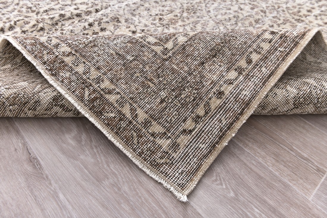 6'11'' x 9'9'' Turkish Vintage Runner Rug - 240832 - 12