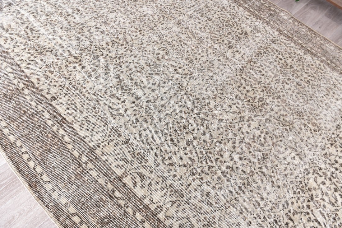 6'11'' x 9'9'' Turkish Vintage Runner Rug - 240832 - 4