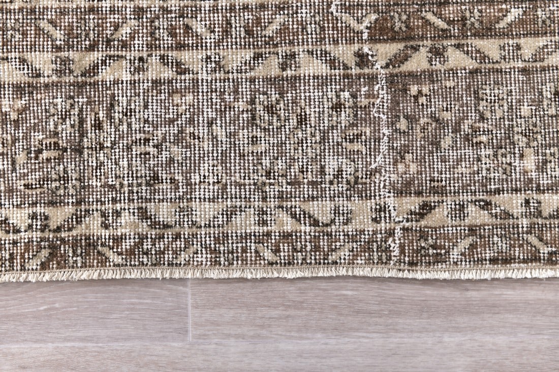 6'11'' x 9'9'' Turkish Vintage Runner Rug - 240832 - 9