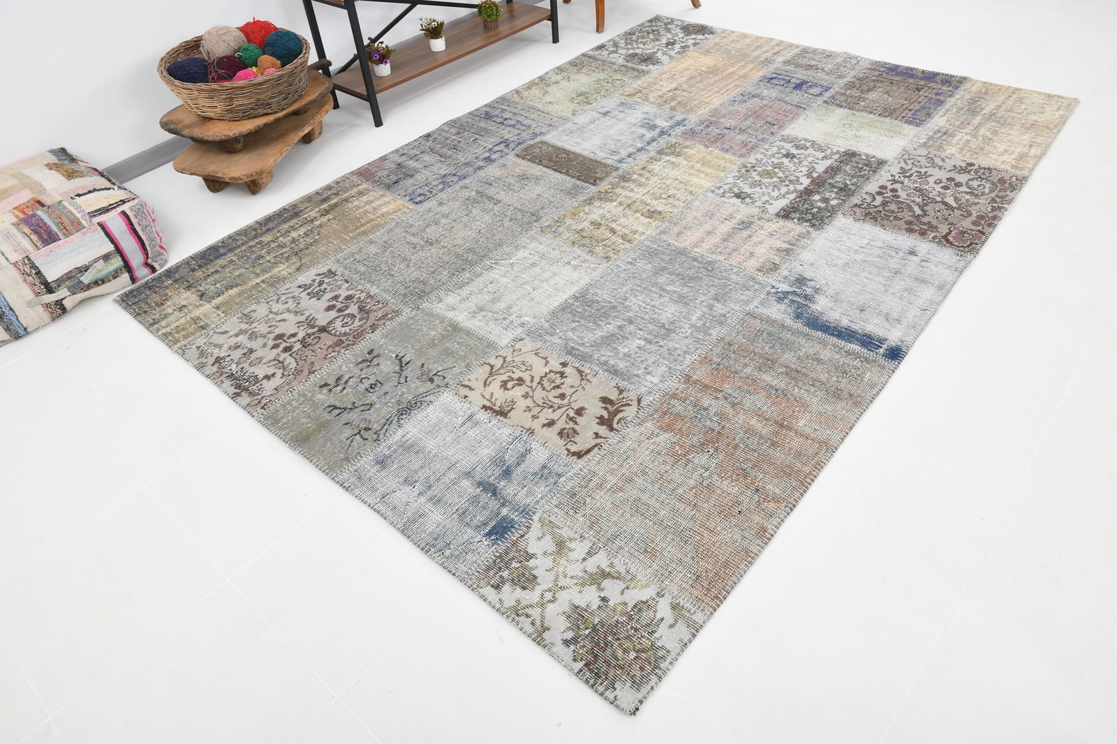 6'10'' x 10'0'' Handmade Vintage Wool Rug - 164 - 7