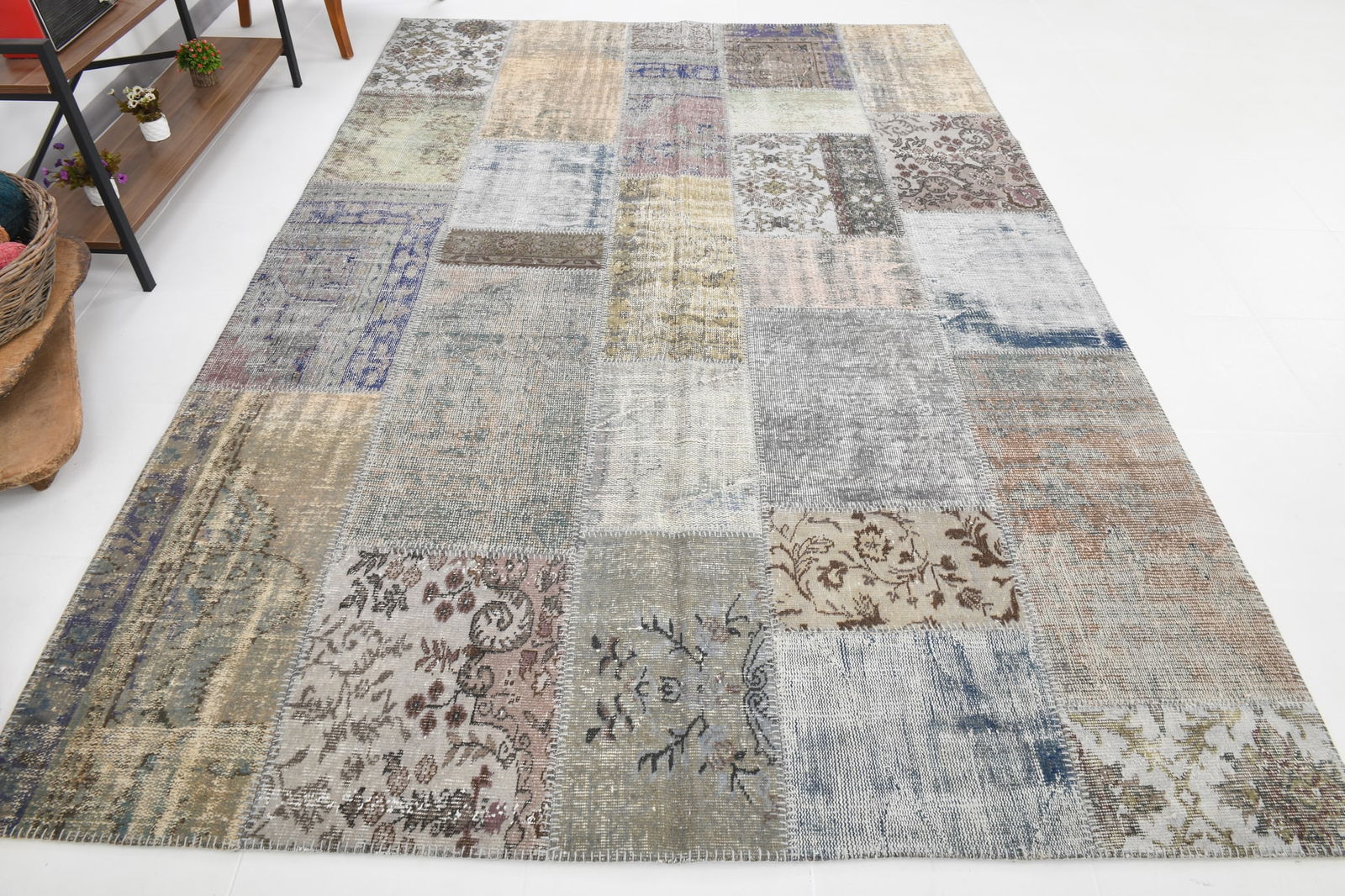 6'10'' x 10'0'' Handmade Vintage Wool Rug - 164 - 8