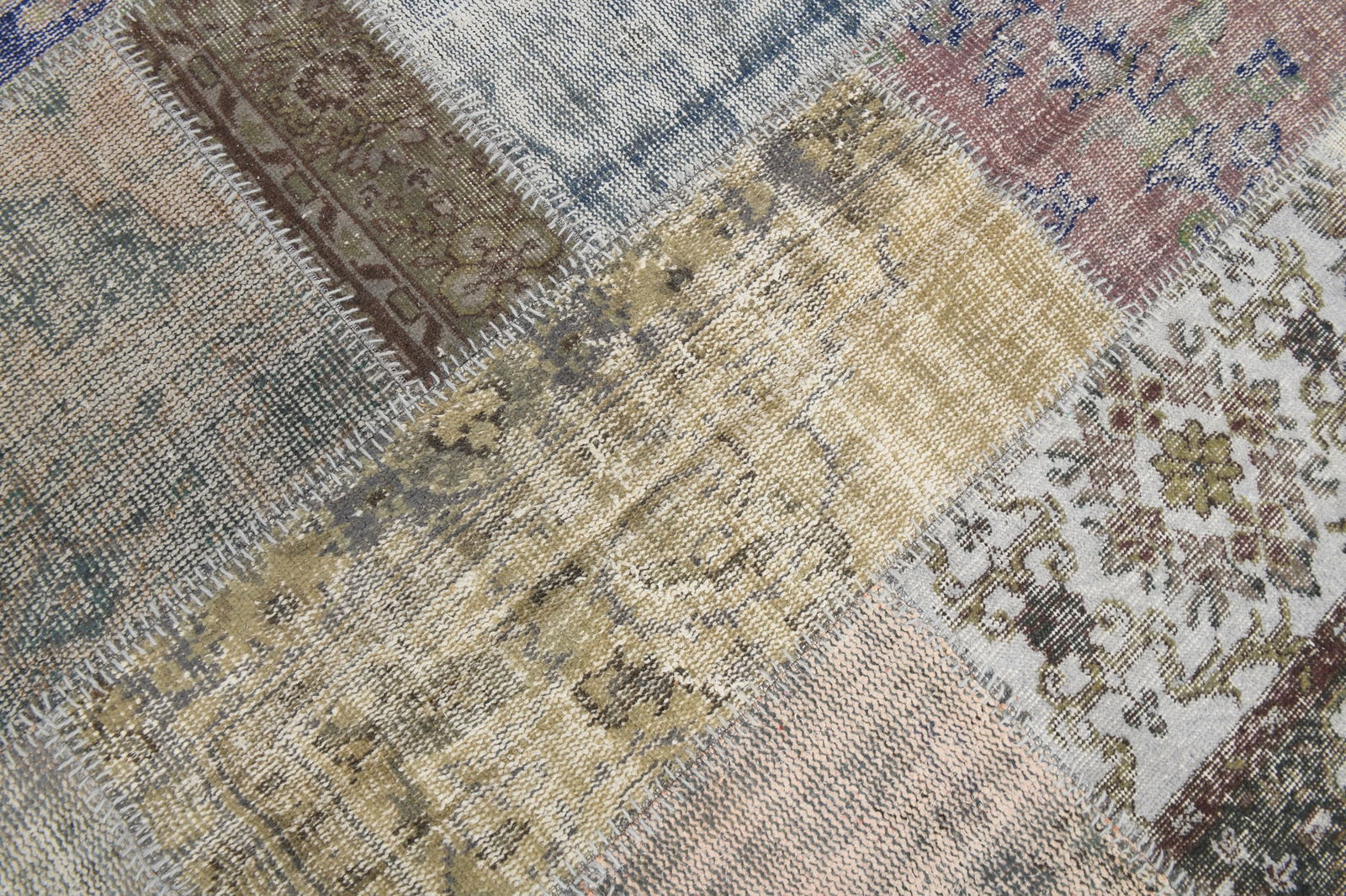 6'10'' x 10'0'' Handmade Vintage Wool Rug - 164 - 9