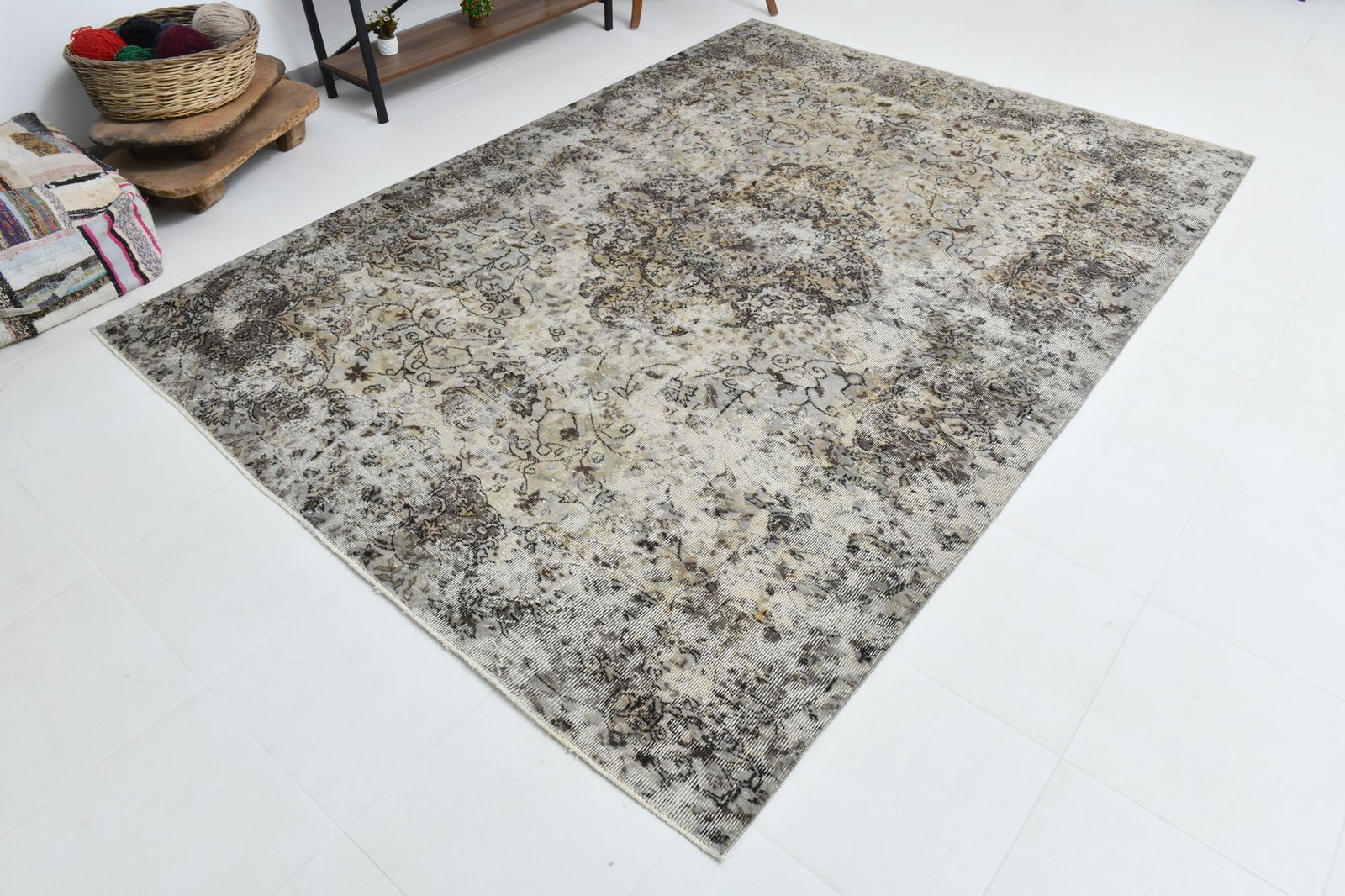 6'9'' x 9'5'' Handmade Vintage Wool Rug - 6606 - 7