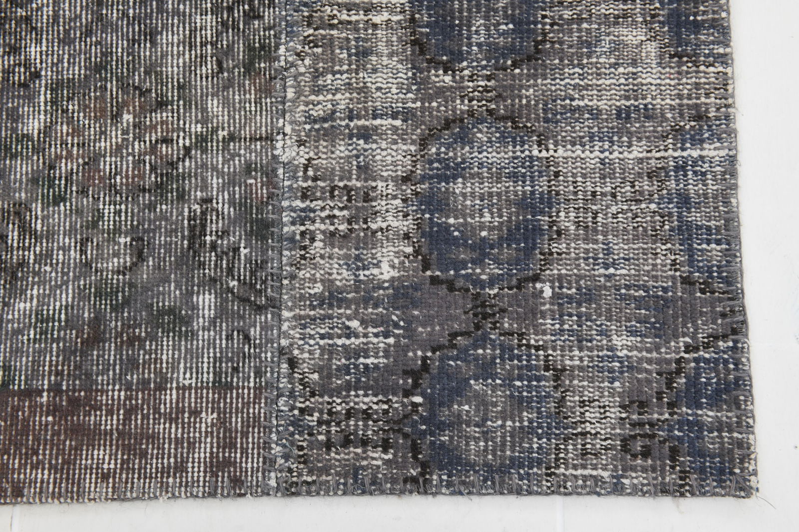 5'8'' x 8'0'' Handmade Vintage Wool Patchwork Rug - 319 - 15