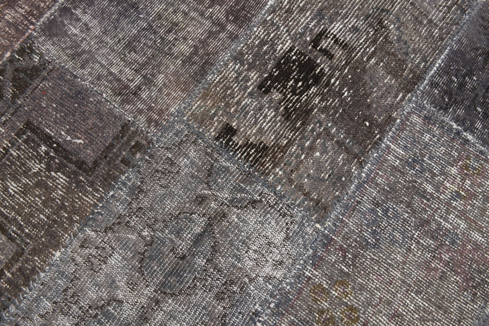 5'8'' x 8'0'' Handmade Vintage Wool Patchwork Rug - 319 - 9