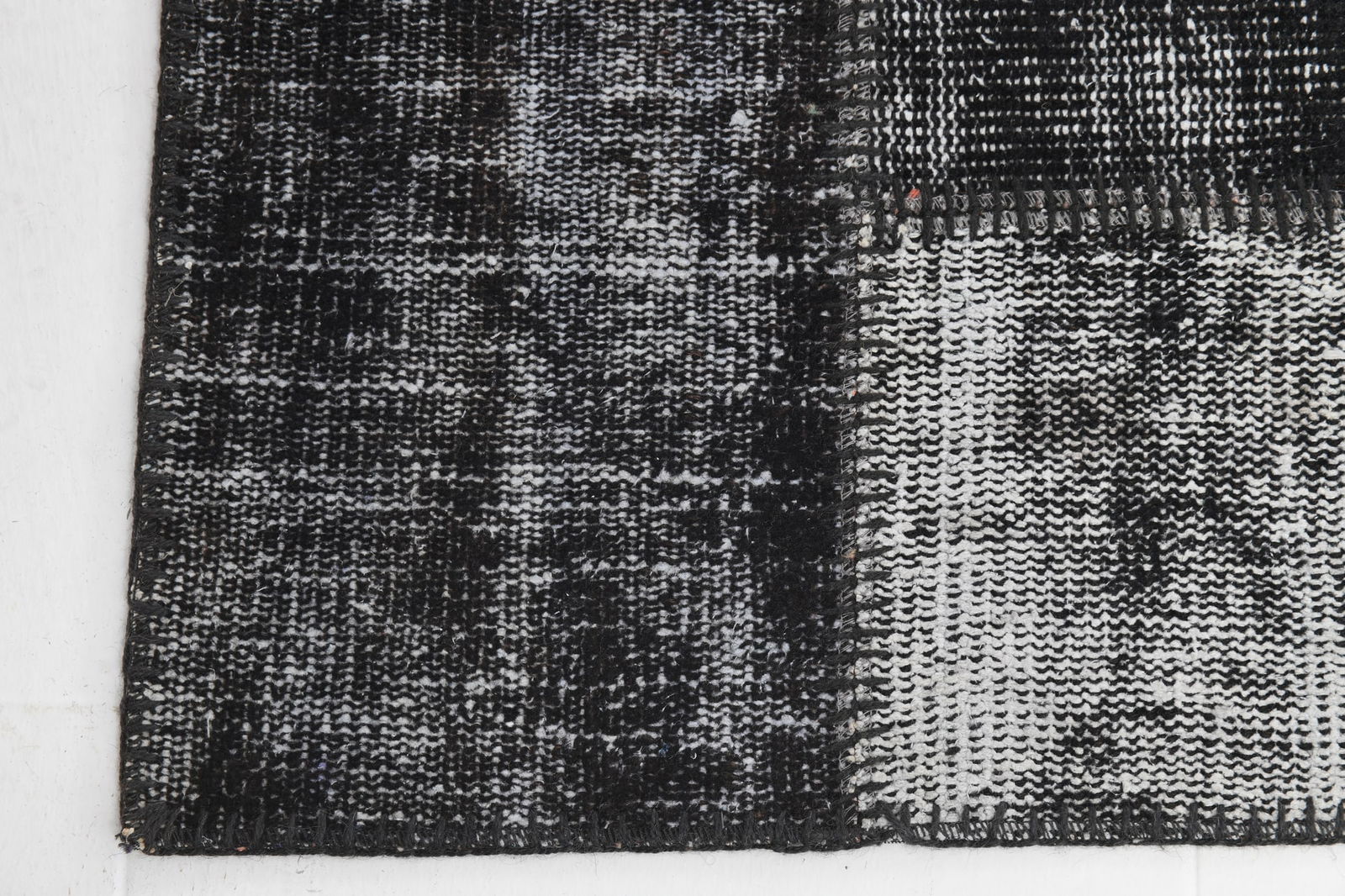 5'11'' x 7'10'' Handmade Vintage Wool Patchwork Rug - 98 - 14