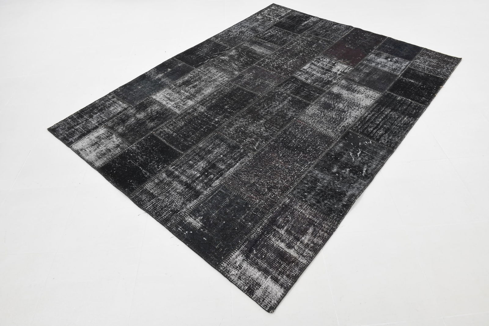 5'11'' x 7'10'' Handmade Vintage Wool Patchwork Rug - 98 - 3