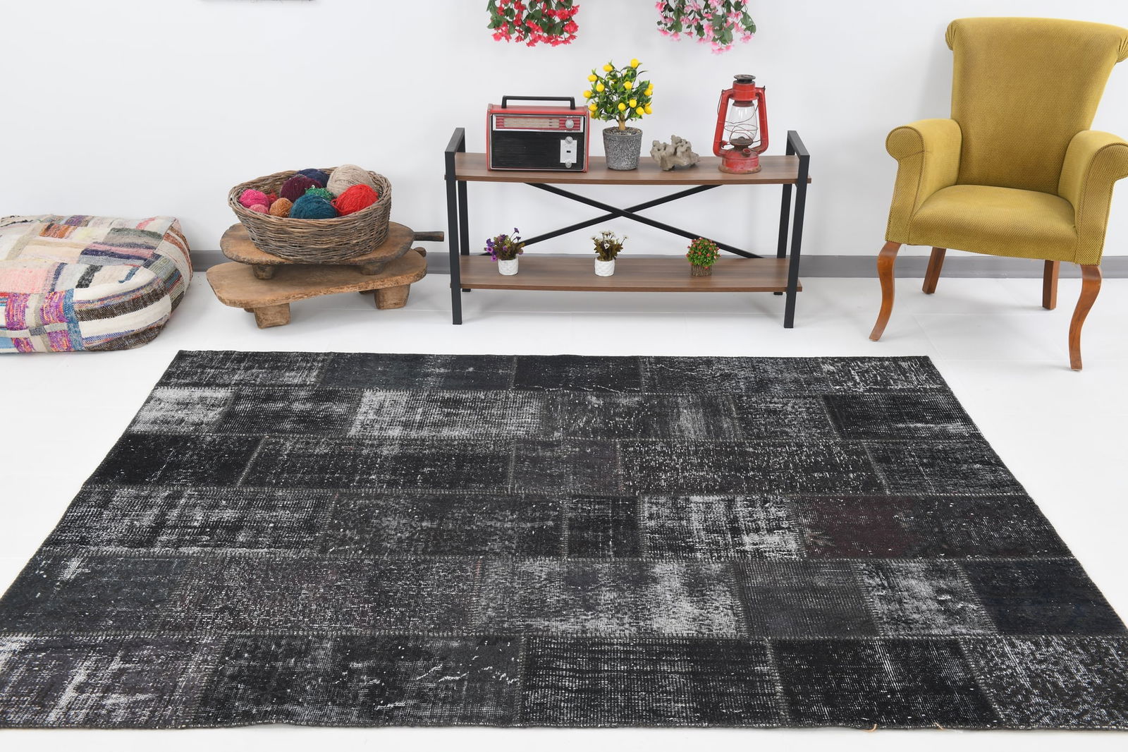 5'11'' x 7'10'' Handmade Vintage Wool Patchwork Rug - 98 - 6