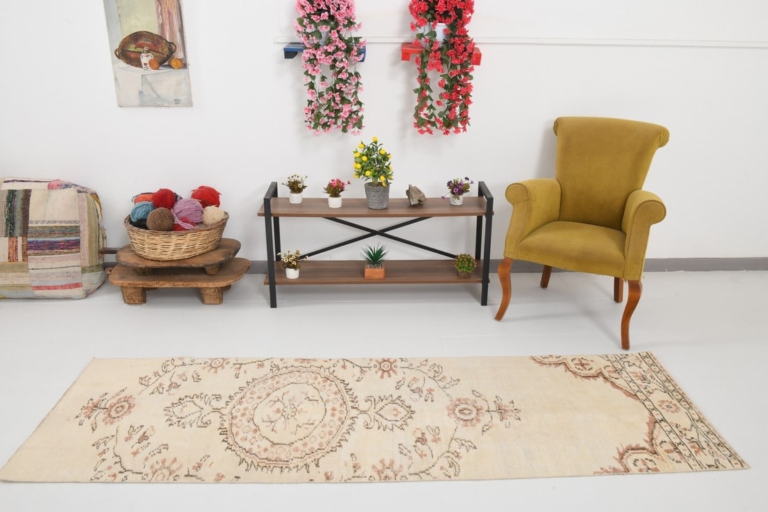 2'7'' x 8'3'' Turkish Vintage Runner Rug - 24784 - 3