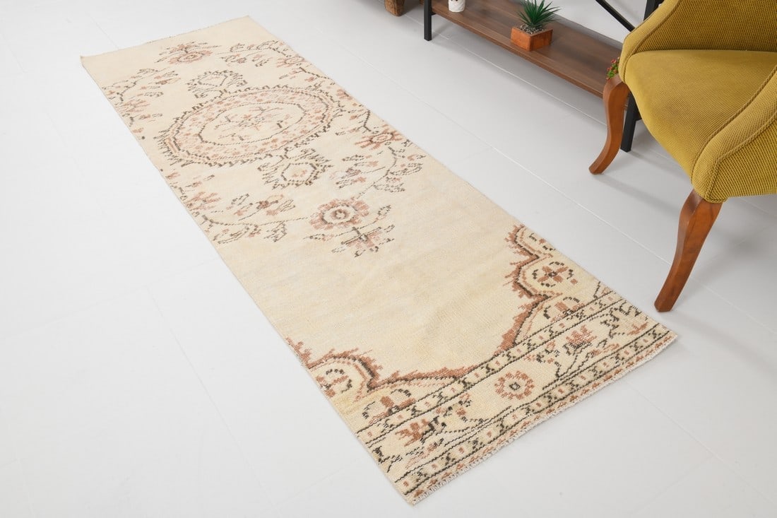 2'7'' x 8'3'' Turkish Vintage Runner Rug - 24784 - 5