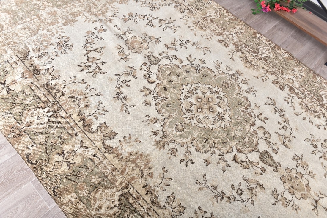 6'6'' x 10'3'' Handmade Vintage Wool Rug - 240871 - 4