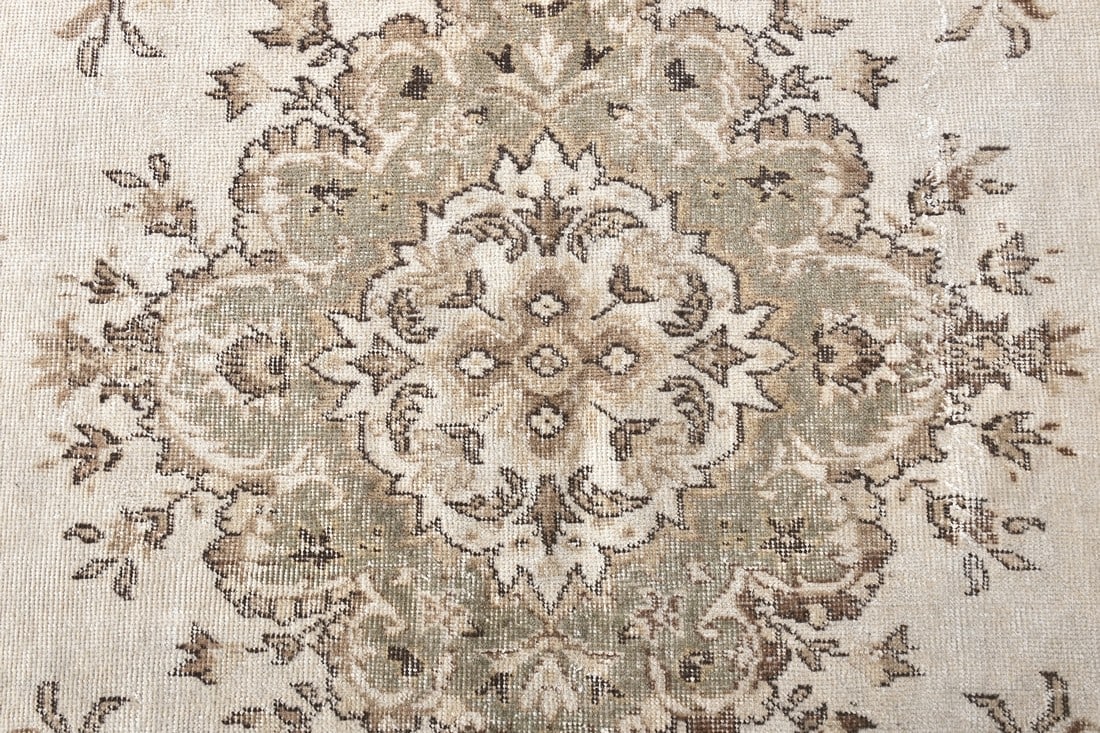 6'6'' x 10'3'' Handmade Vintage Wool Rug - 240871 - 5