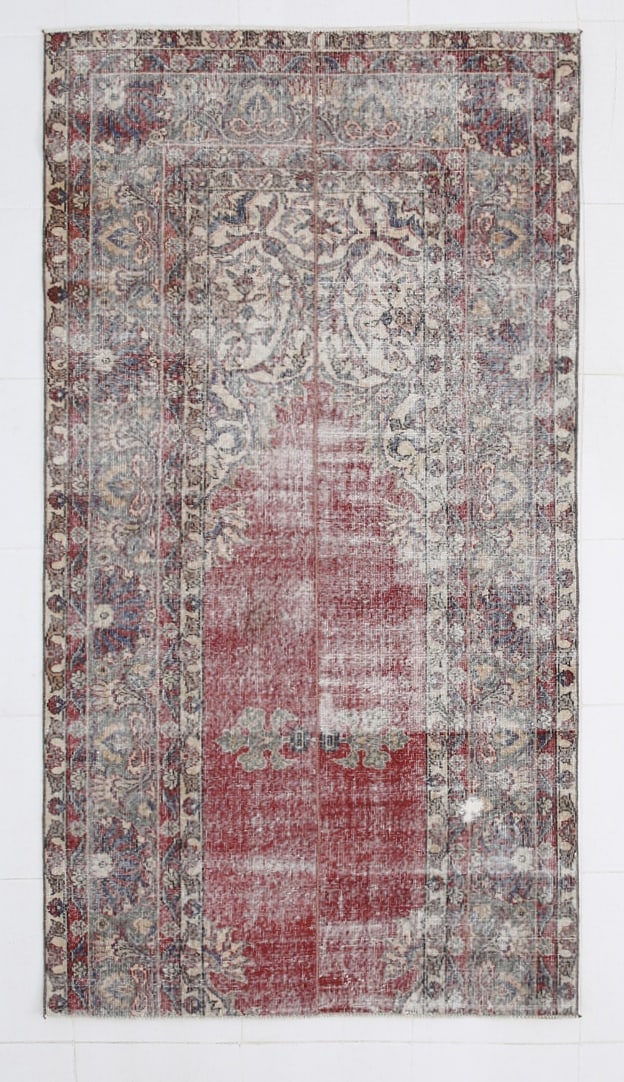 4'1'' x 7'8'' Handmade Vintage Wool Rug - 17738: Title: 4'1'' x 7'8'' Handmade Vintage Wool Rug - 17738 Description:4'1'' x 7'8'' Handmade Vintage Wool Rug - 17738 Origin:Turkiye Date/Period:1960-90 Materials:Wool,Cotton Dimension:4'1''x7'8'' ft, 12