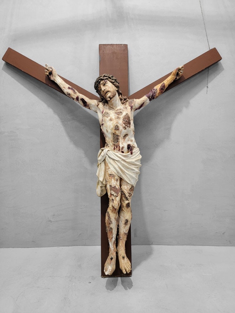 Vintage Finely Carved Massive Crucifix Salvaged from Catholic Church: Title: Vintage Finely Carved Massive Crucifix Salvaged from Catholic Church Description: Materials: wood, paint Vintage Carved Massive Crucifix Salvaged from Catholic Church This statue of Jesus