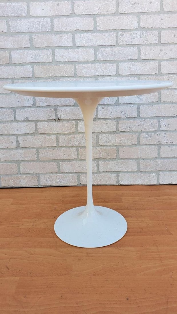 Mid Century Modern Knoll Tulip Side Table - 5